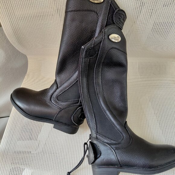 Girls boots, 2 pairs one is size 27 one is size 29. Price is for both! - Picture 2 of 8